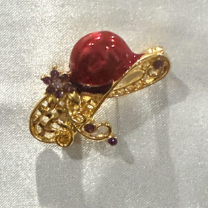 Red & Gold Lattice Hat Broach